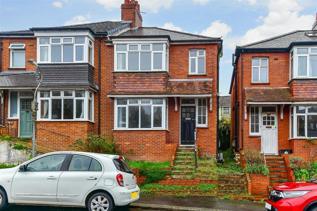 3 bedroom semi-detached house for sale in Stanmer Villas, Brighton, East Sussex, BN1