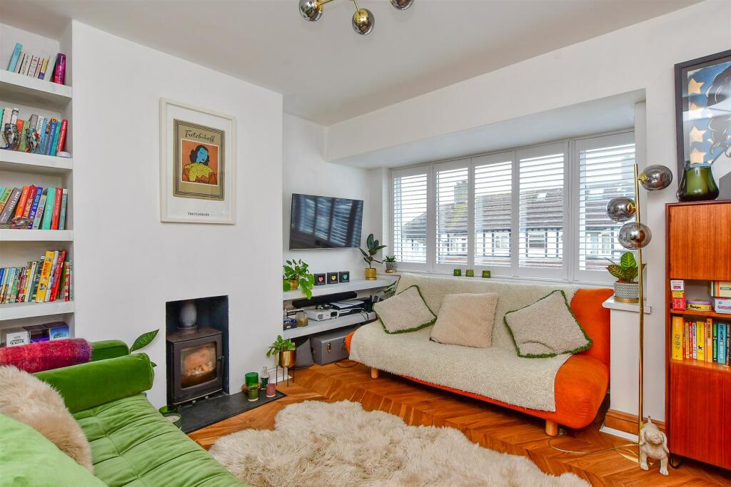 3 bedroom terraced house for sale in Bevendean Crescent, Brighton, East Sussex, BN2