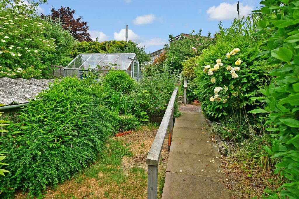 3 bedroom semidetached house for sale in Wilmington Way, Patcham