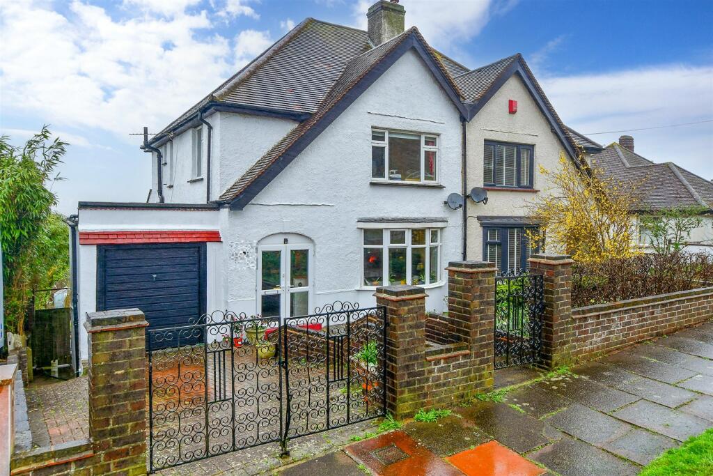 3 bedroom semidetached house for sale in Greenfield Crescent, Patcham