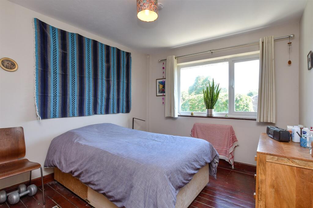 Additional property image - Oxen Avenue, Shoreham-By-Sea, West Sussex