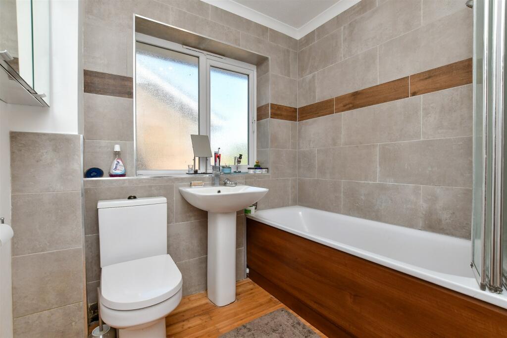 Additional property image - Oxen Avenue, Shoreham-By-Sea, West Sussex