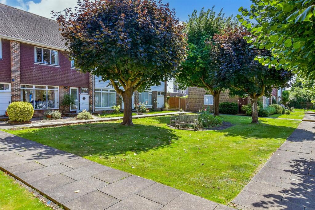 Additional property image - Oxen Avenue, Shoreham-By-Sea, West Sussex