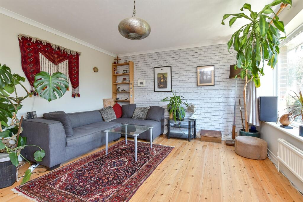 Additional property image - Oxen Avenue, Shoreham-By-Sea, West Sussex
