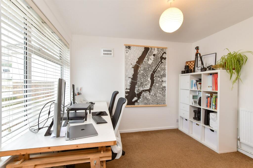 Additional property image - Graham Crescent, Portslade, Brighton, East Sussex