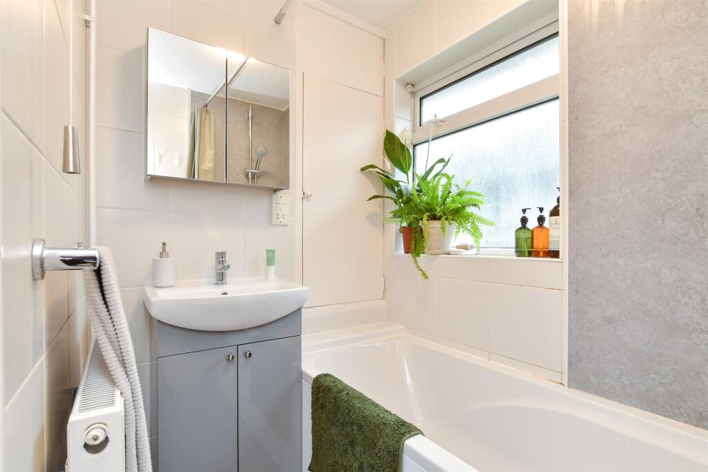 Additional property image - Graham Crescent, Portslade, Brighton, East Sussex