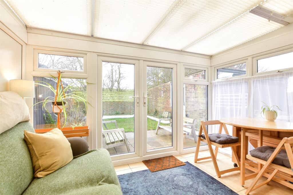 Additional property image - Graham Crescent, Portslade, Brighton, East Sussex