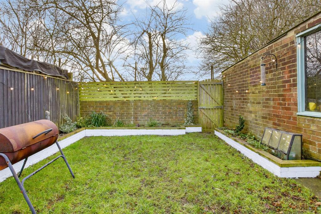 Additional property image - Graham Crescent, Portslade, Brighton, East Sussex