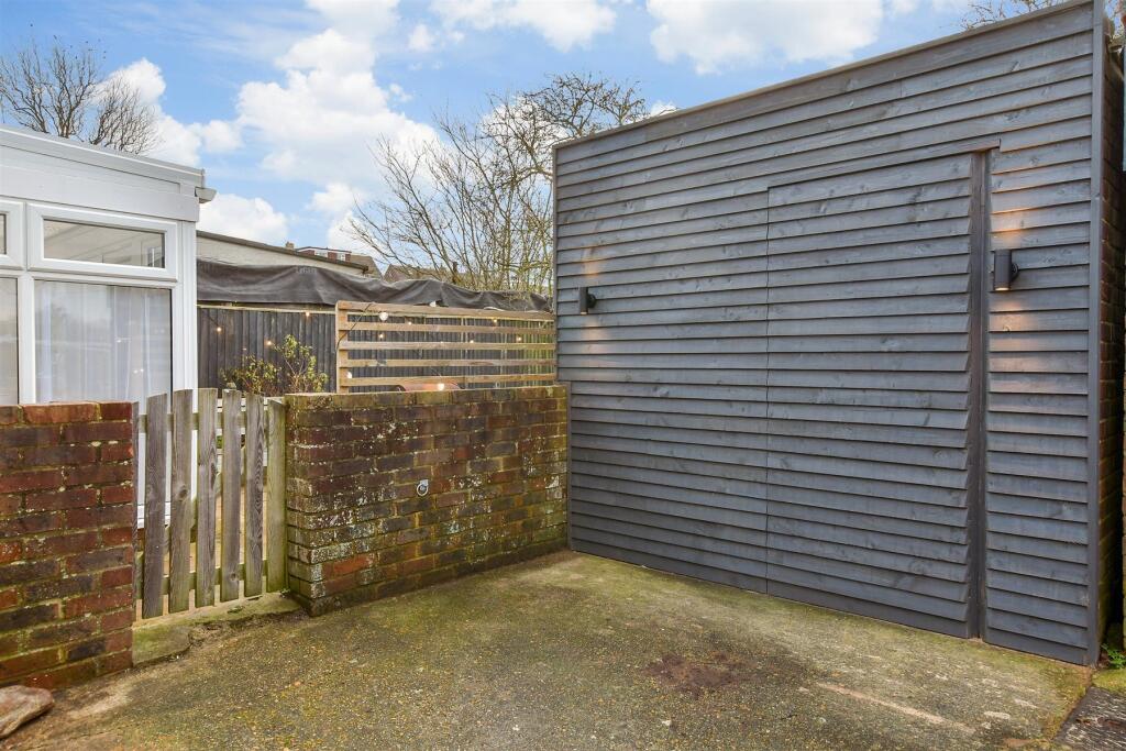 Additional property image - Graham Crescent, Portslade, Brighton, East Sussex