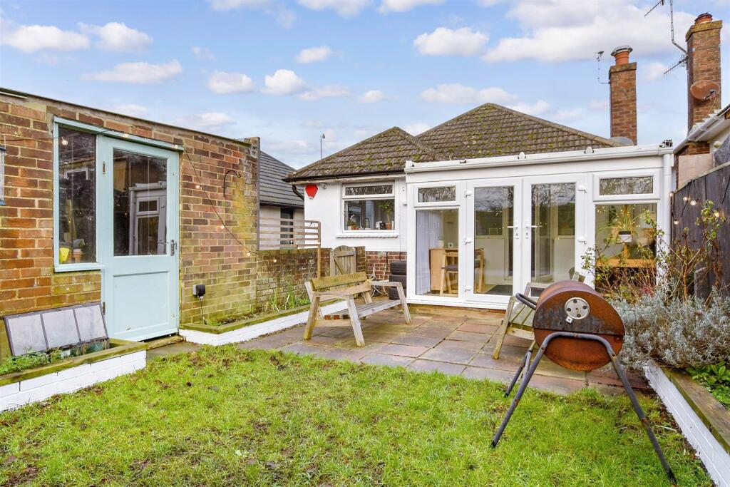 Additional property image - Graham Crescent, Portslade, Brighton, East Sussex
