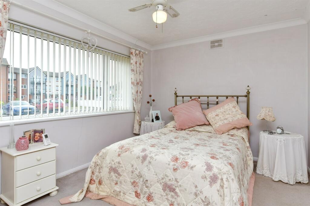 Additional property image - Sutton Avenue, Peacehaven, East Sussex
