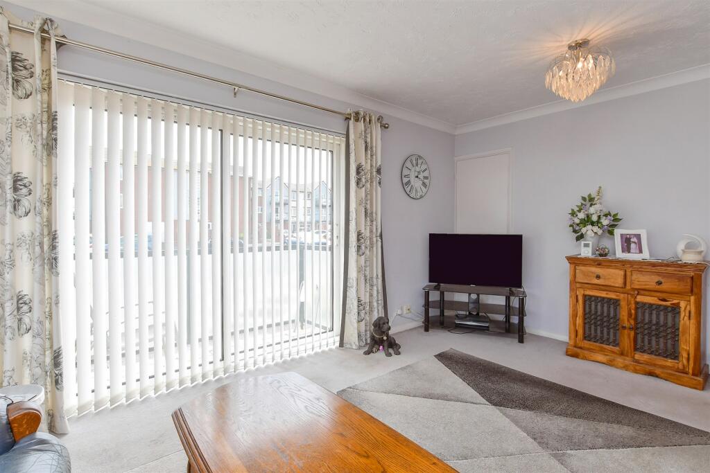 Additional property image - Sutton Avenue, Peacehaven, East Sussex