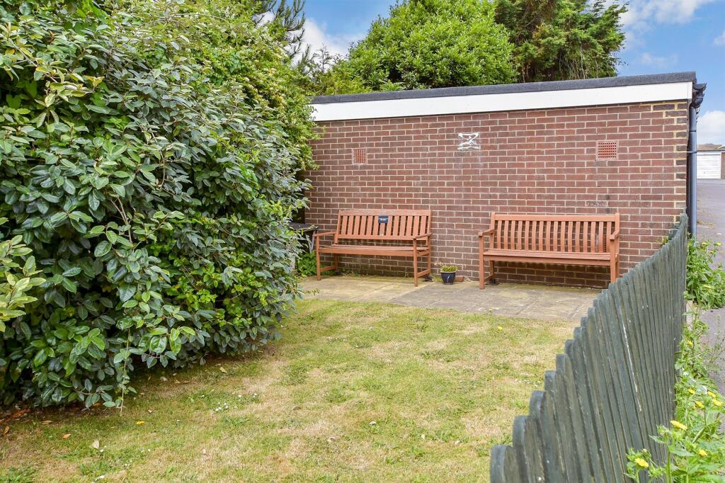 Additional property image - Sutton Avenue, Peacehaven, East Sussex