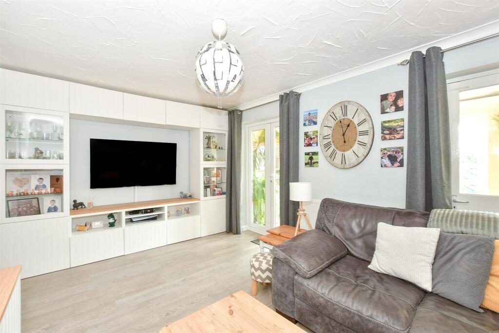 Additional property image - Cinque Foil, Peacehaven, East Sussex