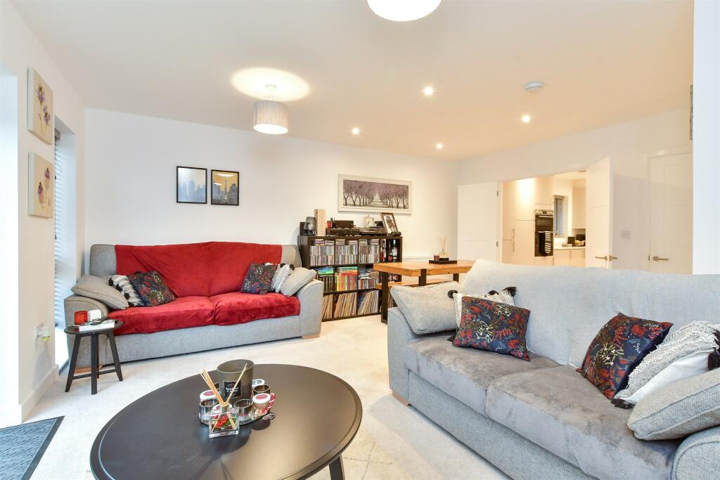 Additional property image - Celandine Way, Newhaven, East Sussex