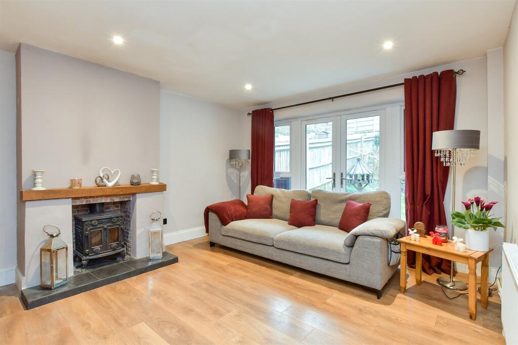 Additional property image - Willow Walk, Newhaven, East Sussex