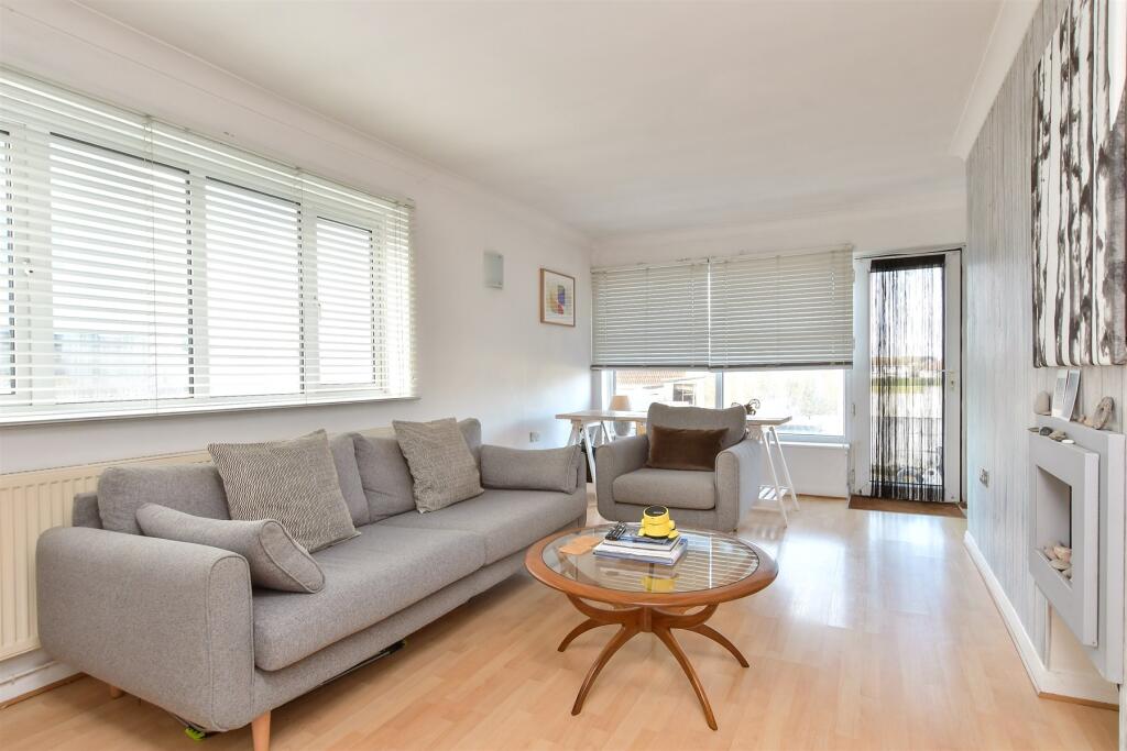 Additional property image - Roderick Avenue, Peacehaven, East Sussex
