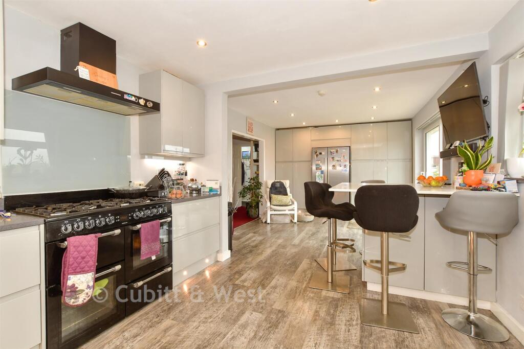 Main image of property: Fairlight Avenue, Telscombe Cliffs, East Sussex