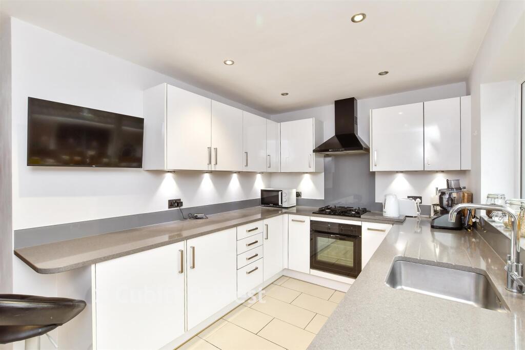 Main image of property: Rowe Avenue North, Peacehaven, East Sussex