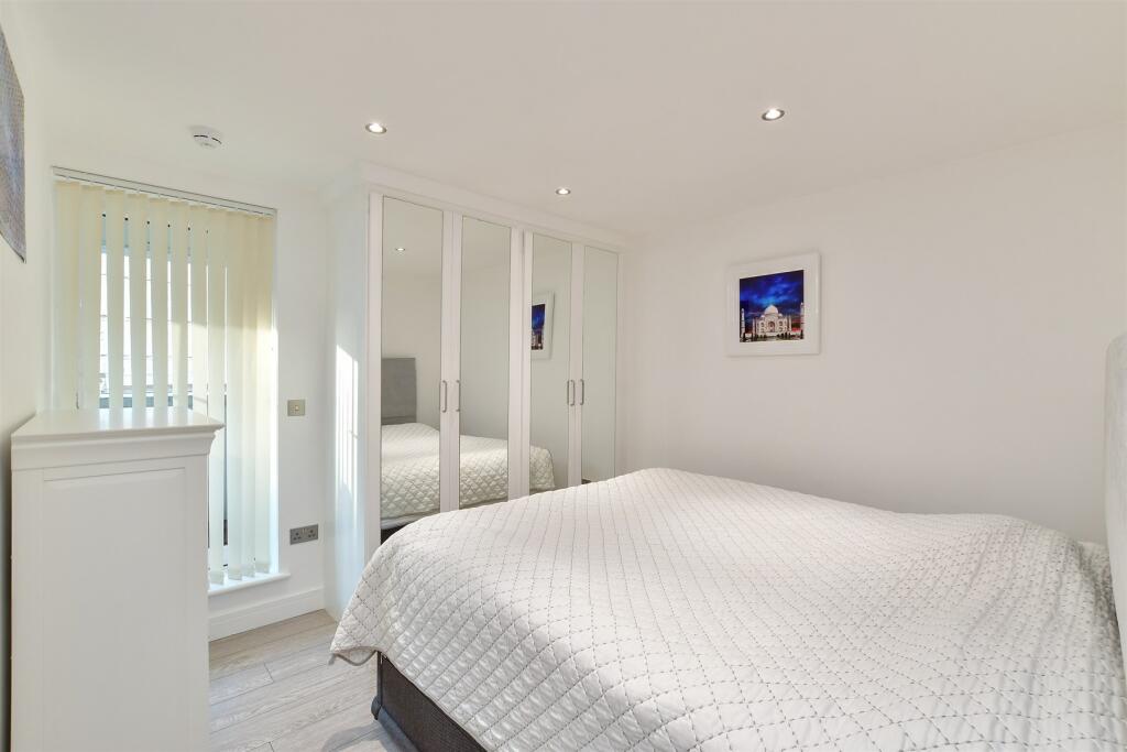 Additional property image - Fleet Street, Brighton, East Sussex