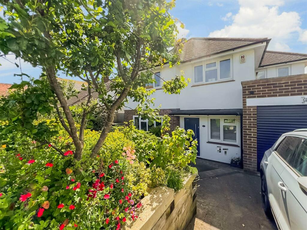 4 bedroom detached house for sale in Chailey Avenue, Rottingdean