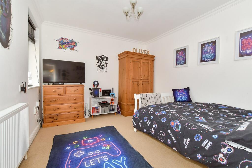 Additional property image - Cissbury Avenue, Worthing, West Sussex