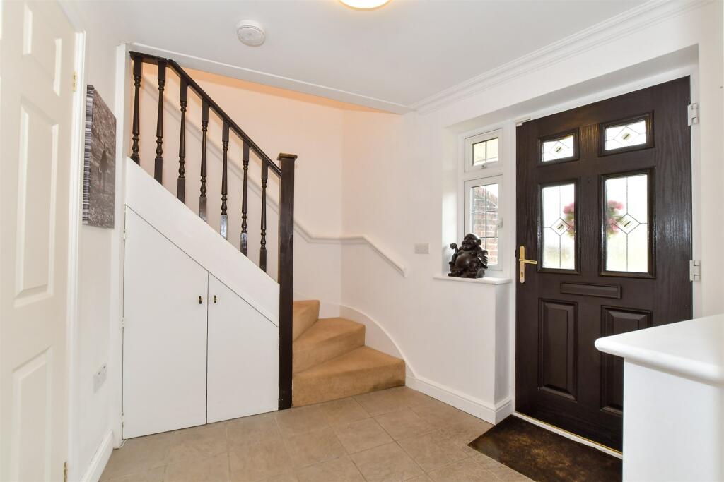 Main image of property: Cissbury Avenue, Worthing, West Sussex