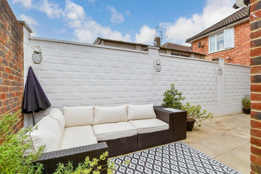 Additional property image - Cissbury Avenue, Worthing, West Sussex