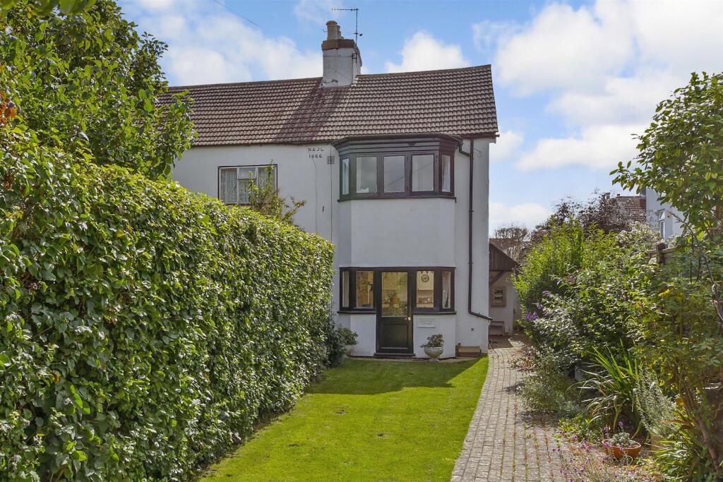 Main image of property: Kingsland Road, Worthing, West Sussex