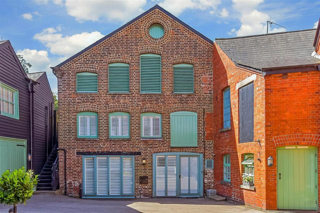 Main image of property: Springwell, Havant, Hampshire
