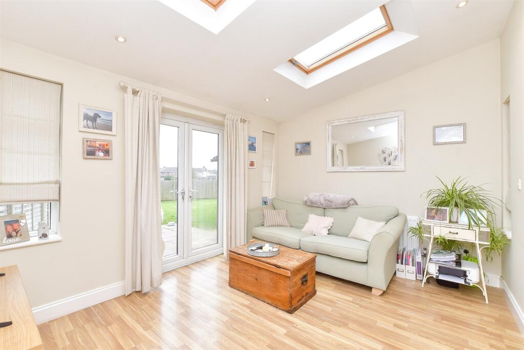 Main image of property: New Road, Havant, Hampshire