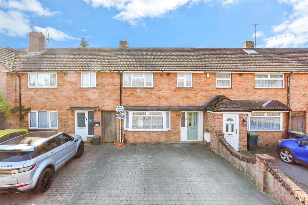 Main image of property: Dockenfield Close, Havant, Hampshire