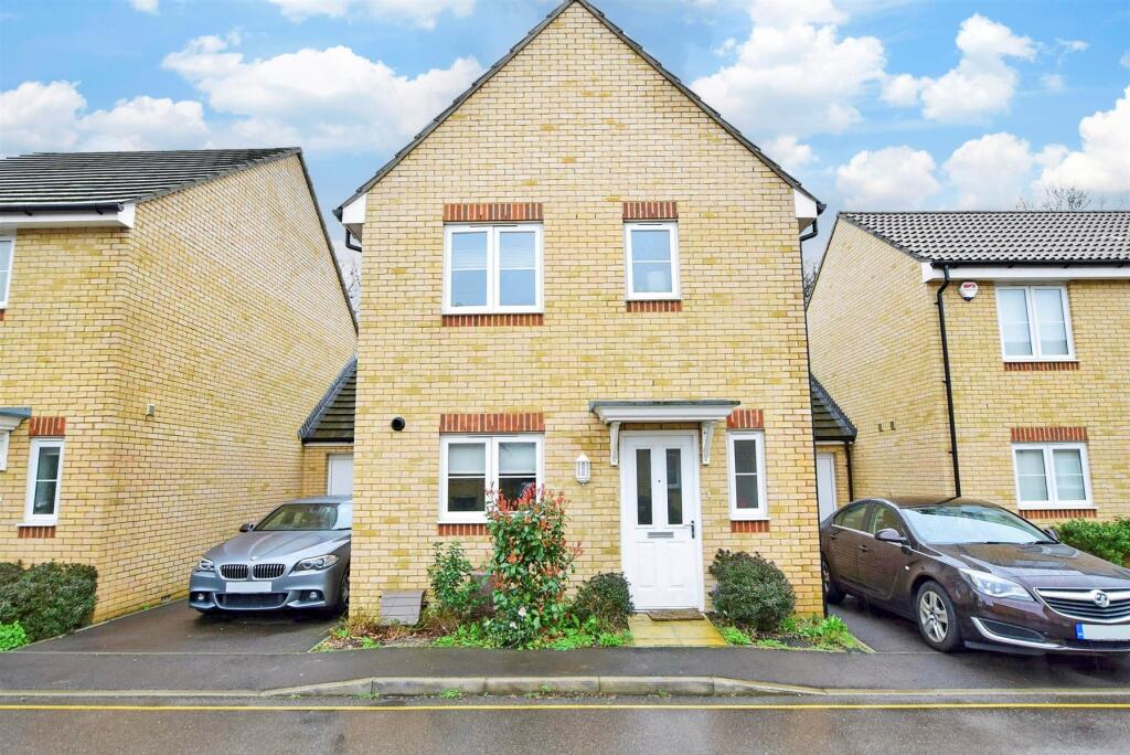 Main image of property: Pipits Close, Havant, Hampshire