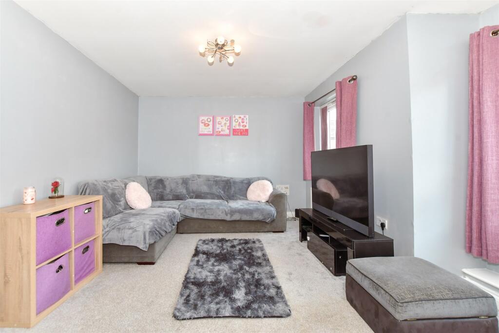 Main image of property: Shearer Close, Havant, Hampshire