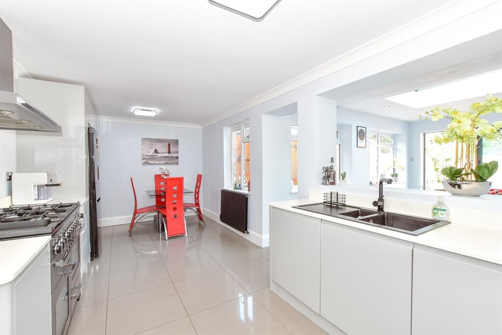 Main image of property: Newbarn Road, Havant, Hampshire