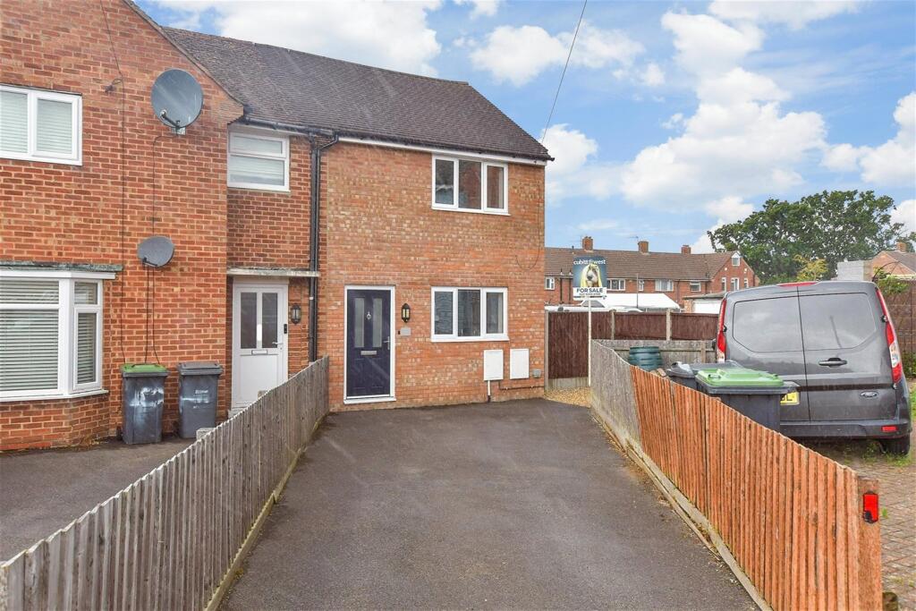 Main image of property: Otterbourne Crescent, Havant, Hampshire