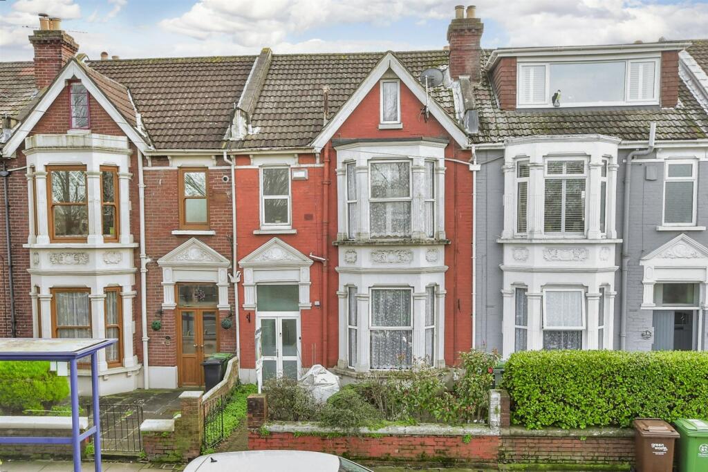 4 bedroom terraced house for sale in Northern Parade, Portsmouth, Hampshire, PO2