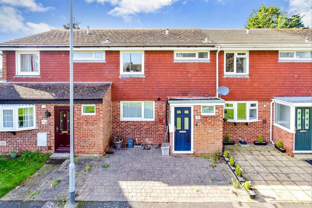 3 bedroom terraced house for sale in Balderton Close, Hilsea, Portsmouth, Hampshire, PO2