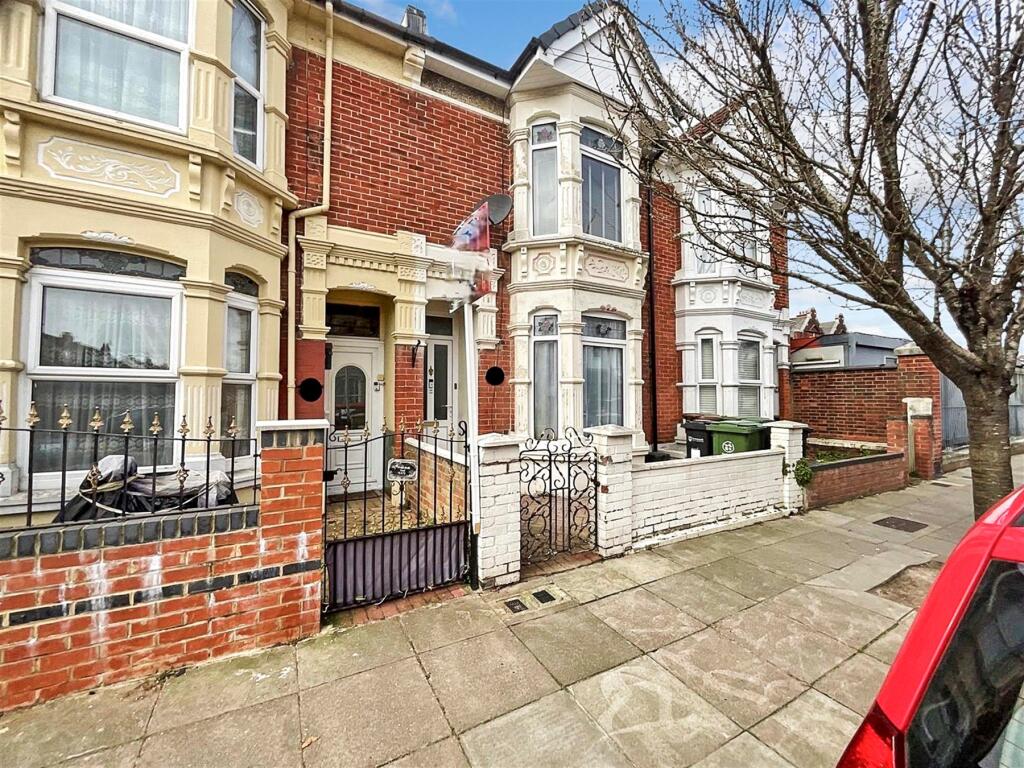 Main image of property: Lyndhurst Road, Portsmouth, Hampshire