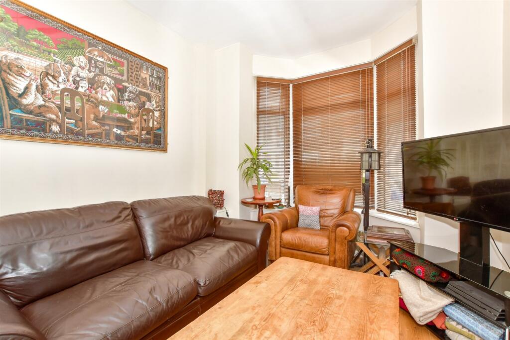 Main image of property: Lyndhurst Road, Portsmouth, Hampshire