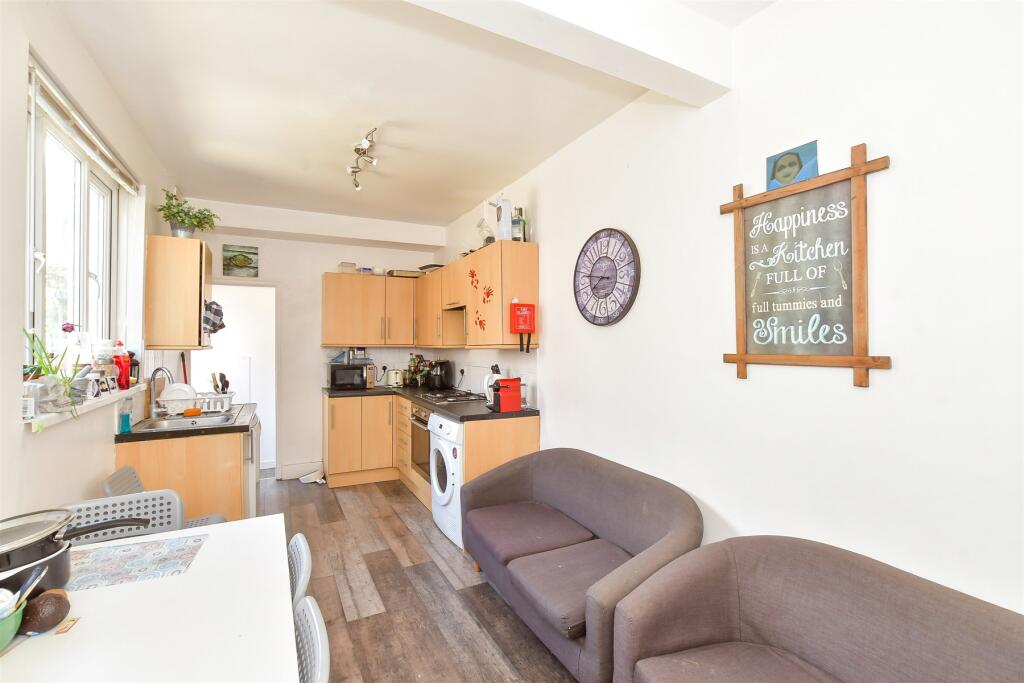 Main image of property: Wyndcliffe Road, Southsea, Hampshire
