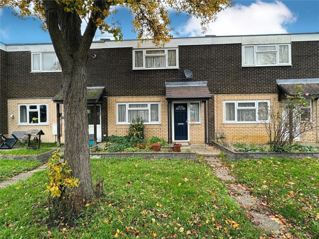 2 bedroom terraced house for sale in Houseman Road, Farnborough