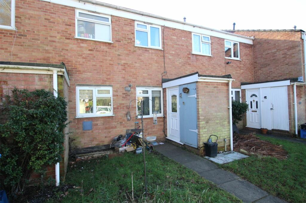 3 bedroom terraced house for sale in Pinewood Park, Farnborough
