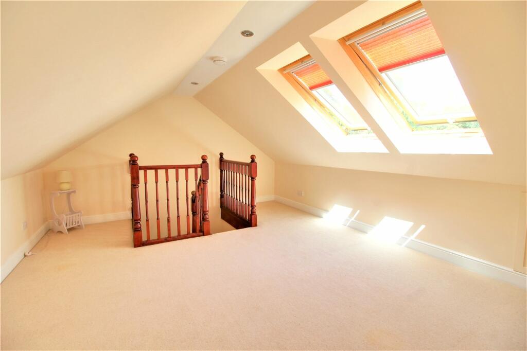 5 bedroom detached house for sale in Pine Avenue, Camberley, Surrey, GU15