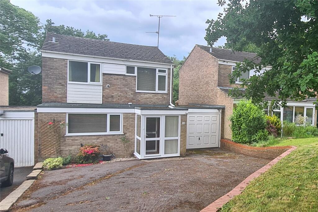 3 bedroom detached house for sale in Warren Rise, Frimley, Camberley