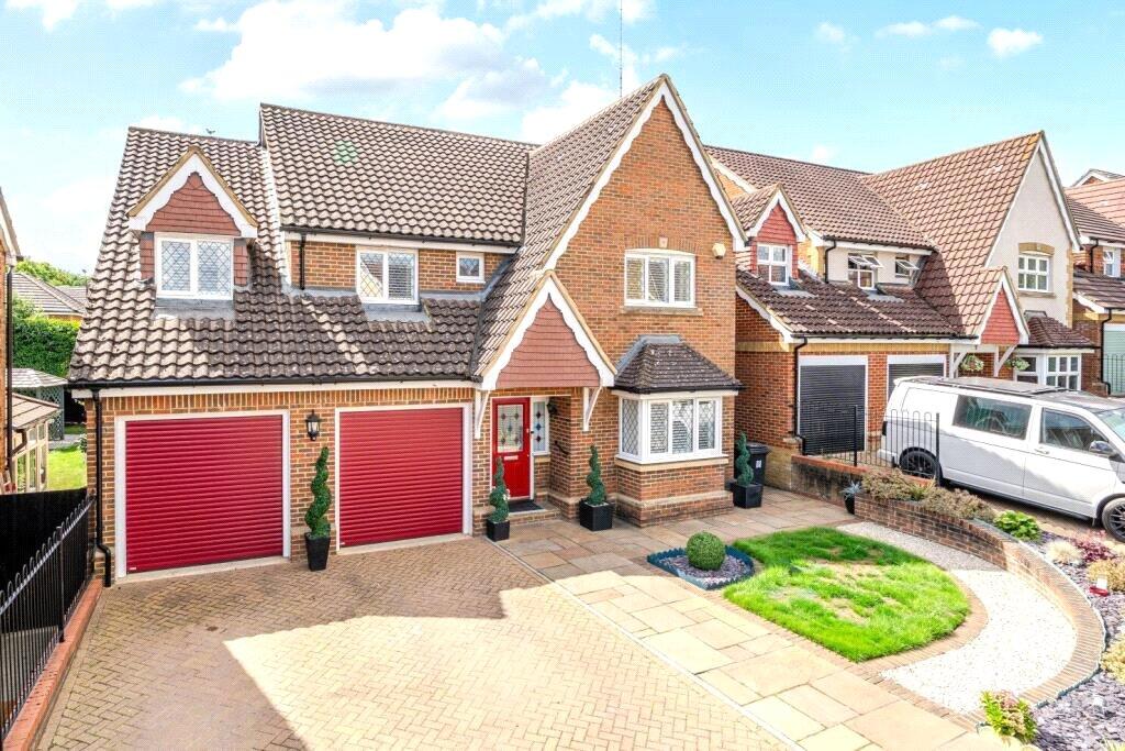 Main image of property: Strathcona Gardens, Knaphill, Woking, GU21