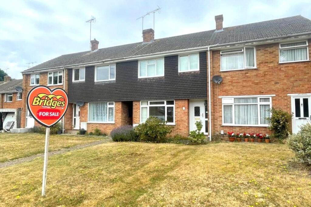 Main image of property: Lynwood Drive, Mytchett, Surrey, GU16