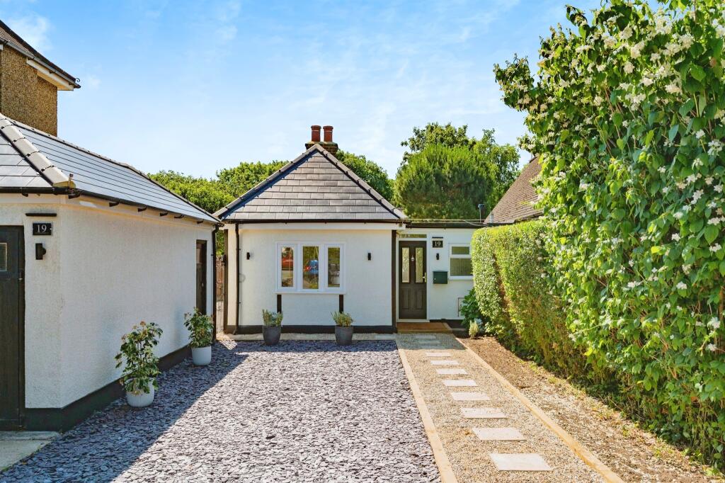 Additional property image - Hawfield Gardens, Park Street, St. Albans