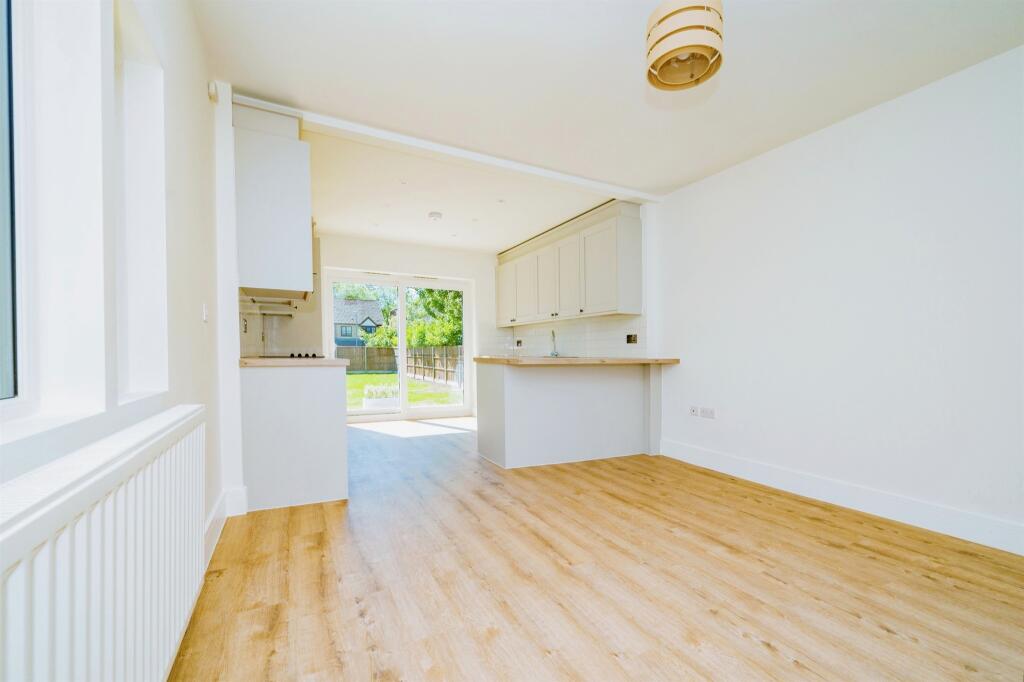 Additional property image - Hawfield Gardens, Park Street, St. Albans
