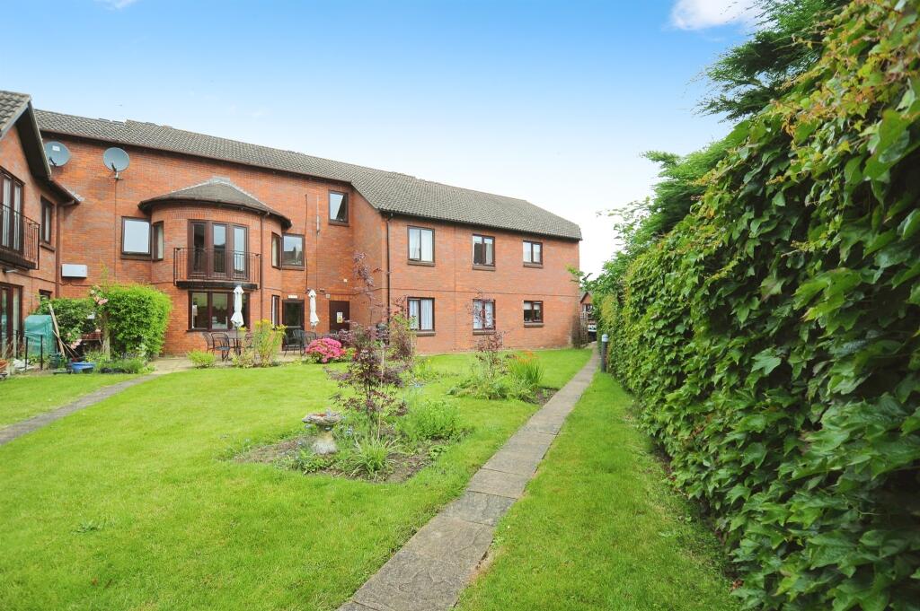 Main image of property: Batchwood View, St. Albans